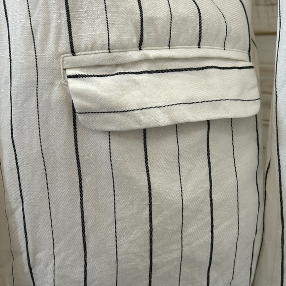 Forever 21 Pinstripe Blazer - Picture 3 of 5